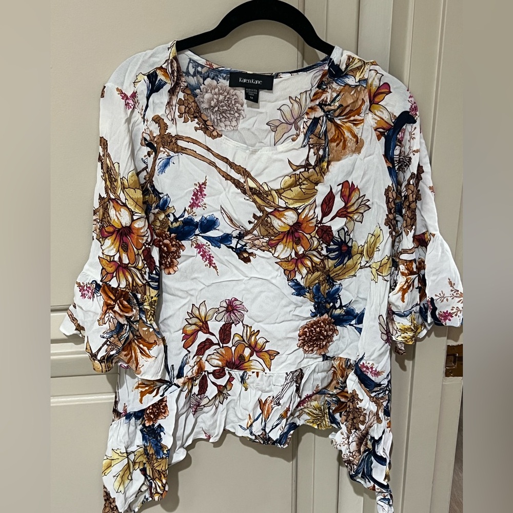 Karen Kane • worn once (just wrinkled) medium Floral Print Women's Top